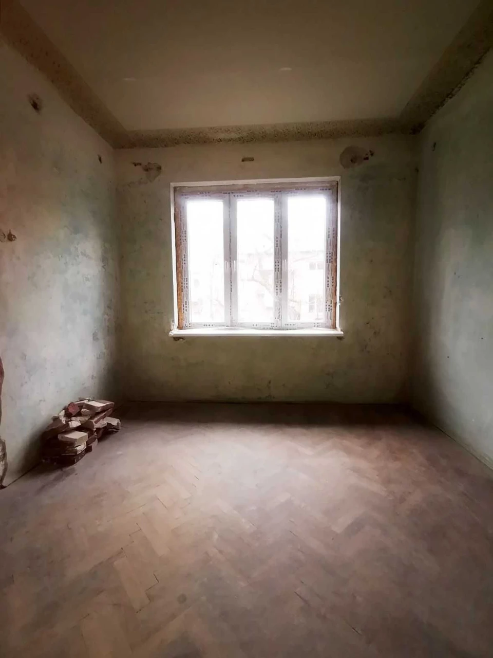 Sale of a 2-room apartment on Vitovskogo Street