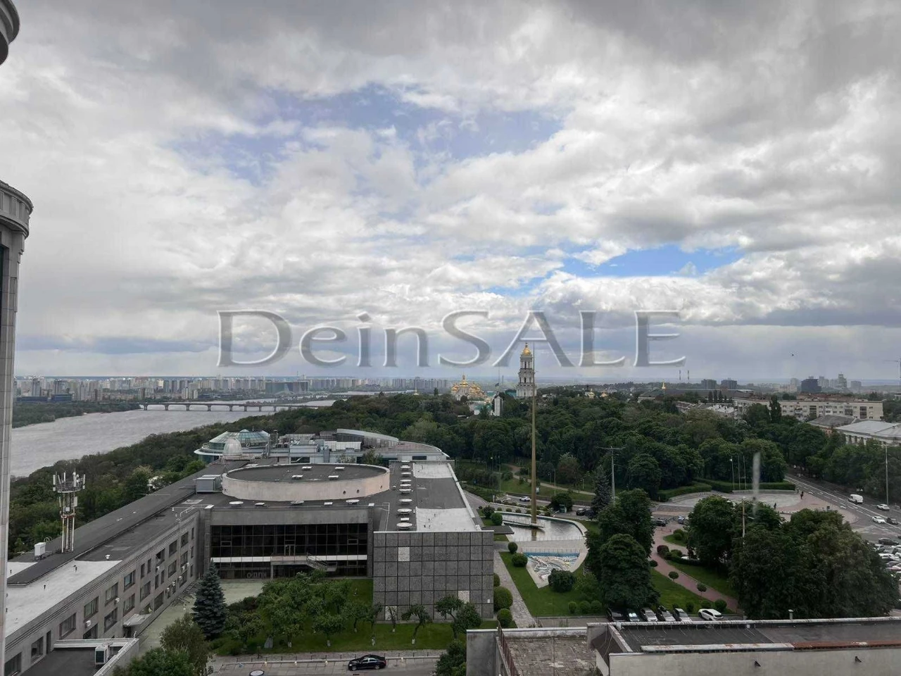 4-кімнатна квартира 308 м² в ЖК Diamond Hill, Івана Мазепи 11Б