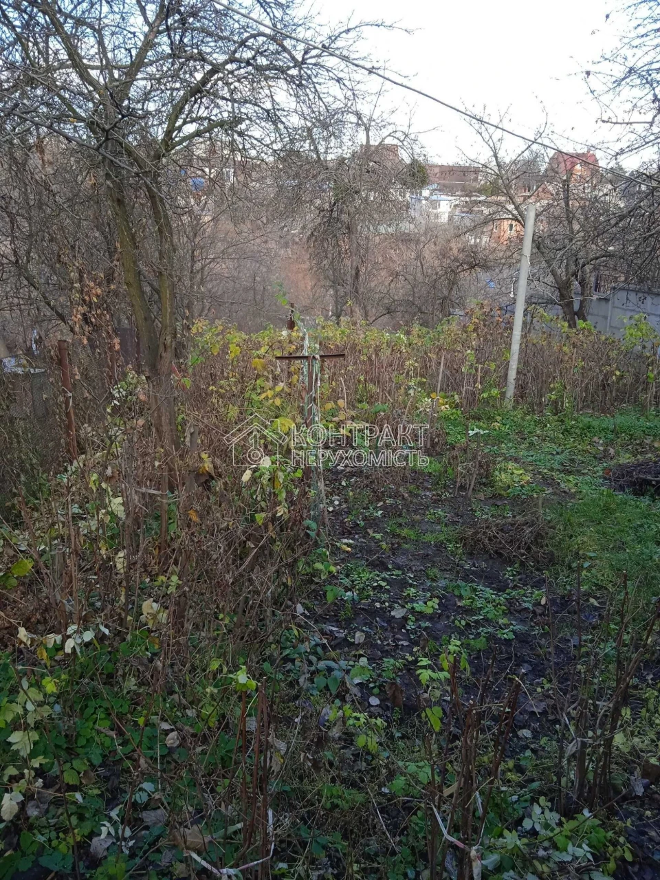 Продається окремий 5-кімнатний будинок, вул. Нижняя Гиївська