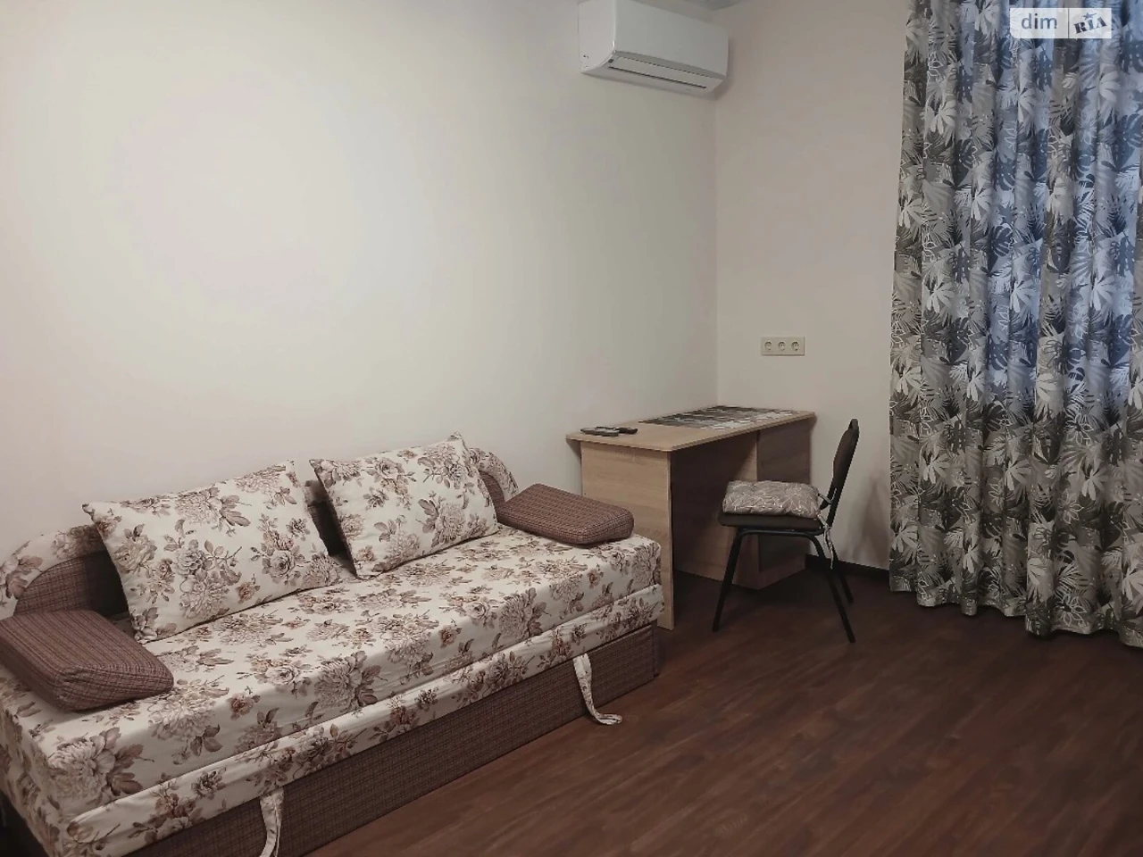 Довгострокова оренда квартири у Виноградар