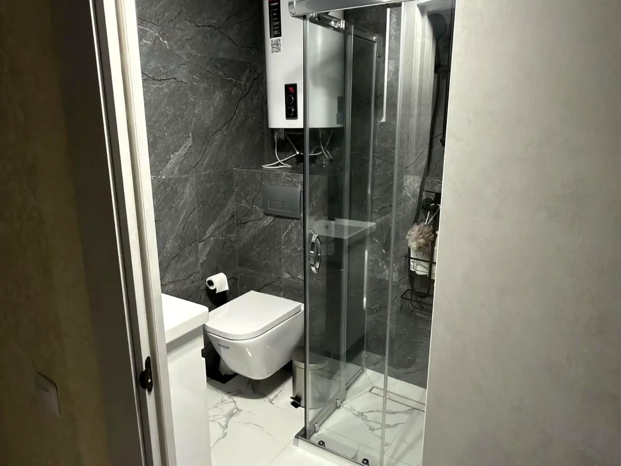 Оренда квартири 1-кімн. 32 м² 1/9 пов.