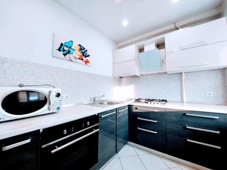 Apartment. Kyiv, Berezaysky Prospect.
