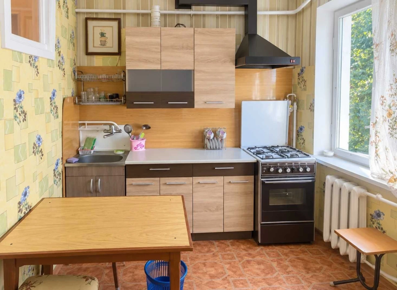 Чоколівка, Єреванська 10, роздільна 2-кімнатна квартира з газовим