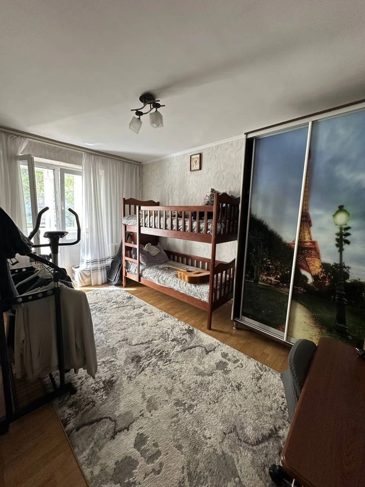 Sale of a 2-bedroom apartment on Mykolychuka Street