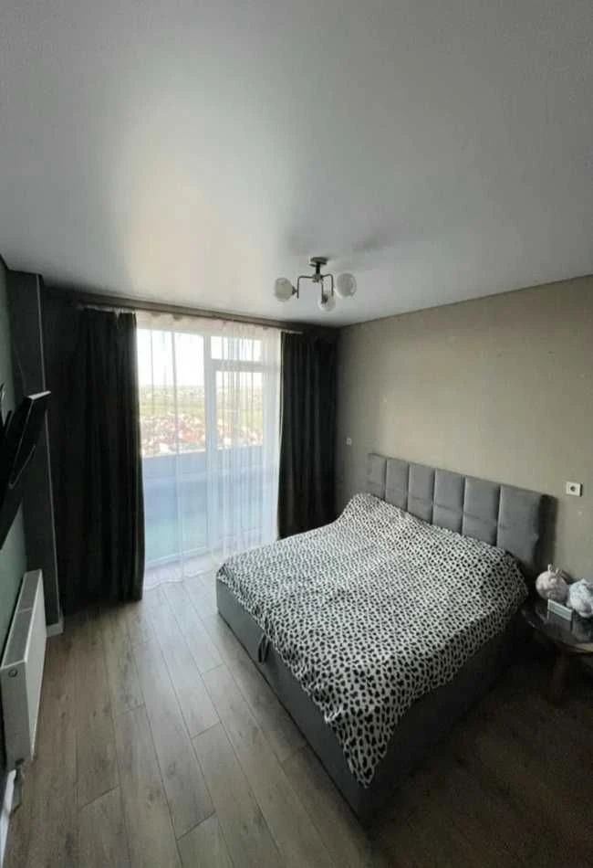 Продается квартира на Небесной Сотне, shev-01