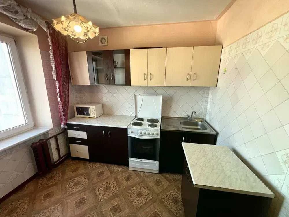 Двухкомнатная квартира в Приморском районе, Середньофонтанская площадь