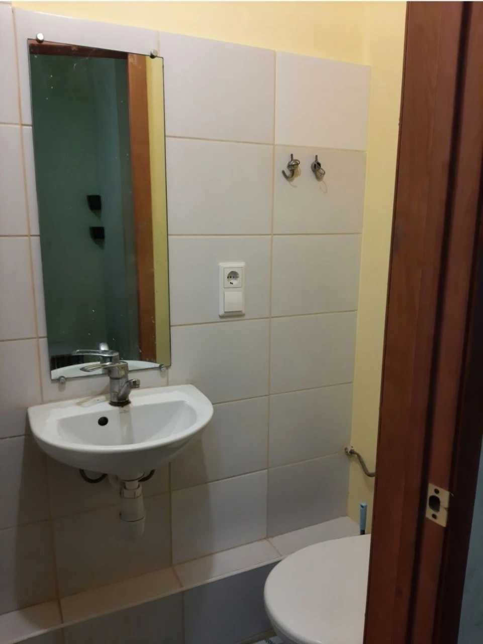 Гродненская 27, гостинка, метро Черниговская, Азербайджанская