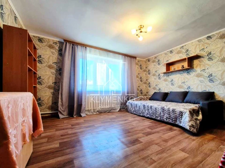 Квартира. Киев, проспект Леси