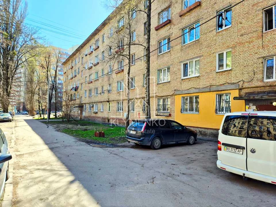 Квартира. Киев, проспект Леси