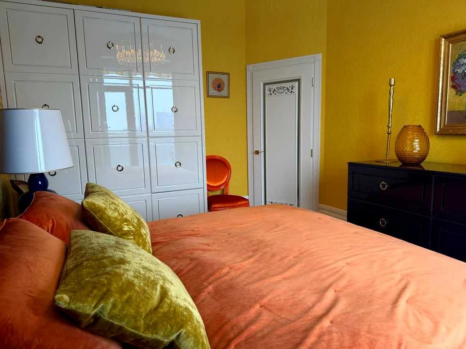 Apartment. Берестейський проспект