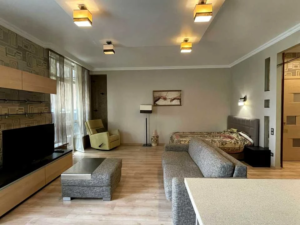Apartment. Andriy Verkhovloda Street, Kyiv