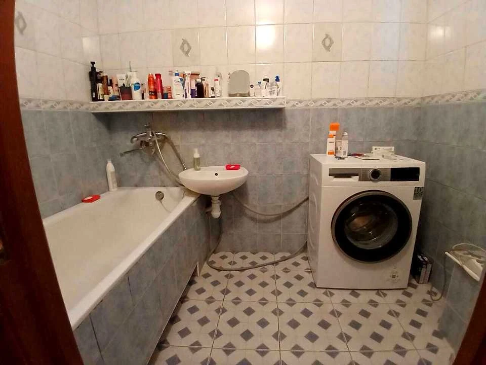 Apartment. Brotvstva Tarasivciv Str.