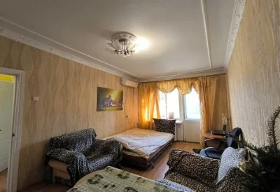 3-кімнатна квартира неподалік від парку на вулиці Армійській, Сегедська, 01