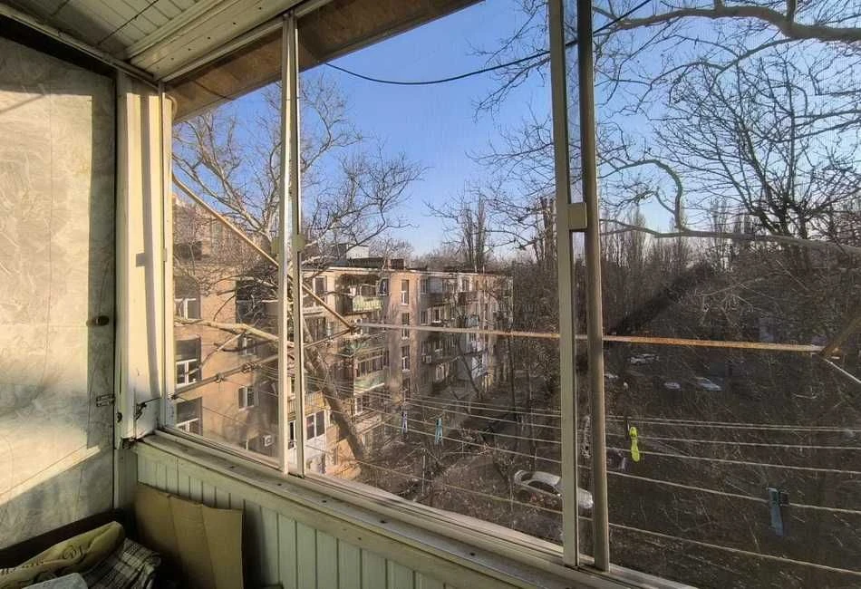 3-кімнатна квартира неподалік від парку на вулиці Армійській, Сегедська, 01