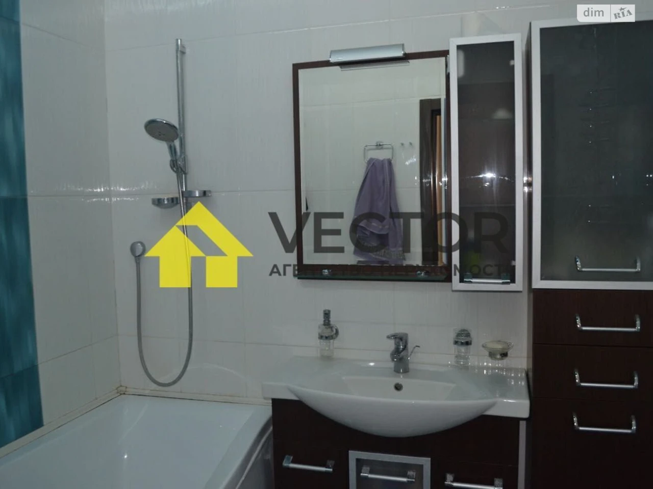 Long-Term Rental Apartment Left Bank