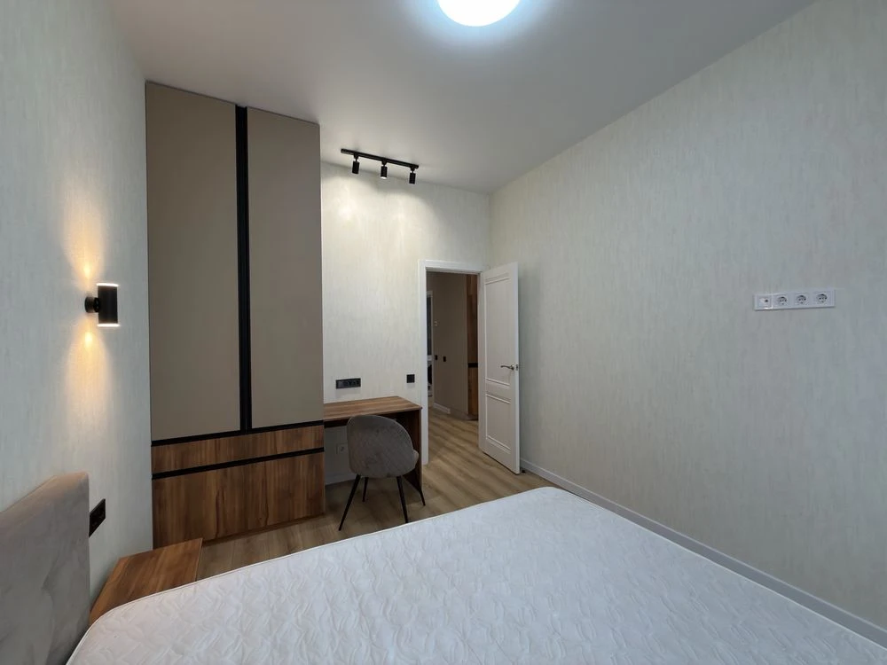Продаж квартири в центрі з ремонтом