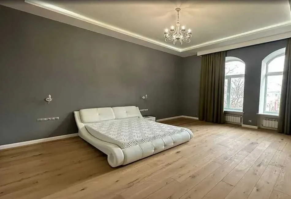 Luxury 6-room apartment in Teatralny Prospect, 320 m2