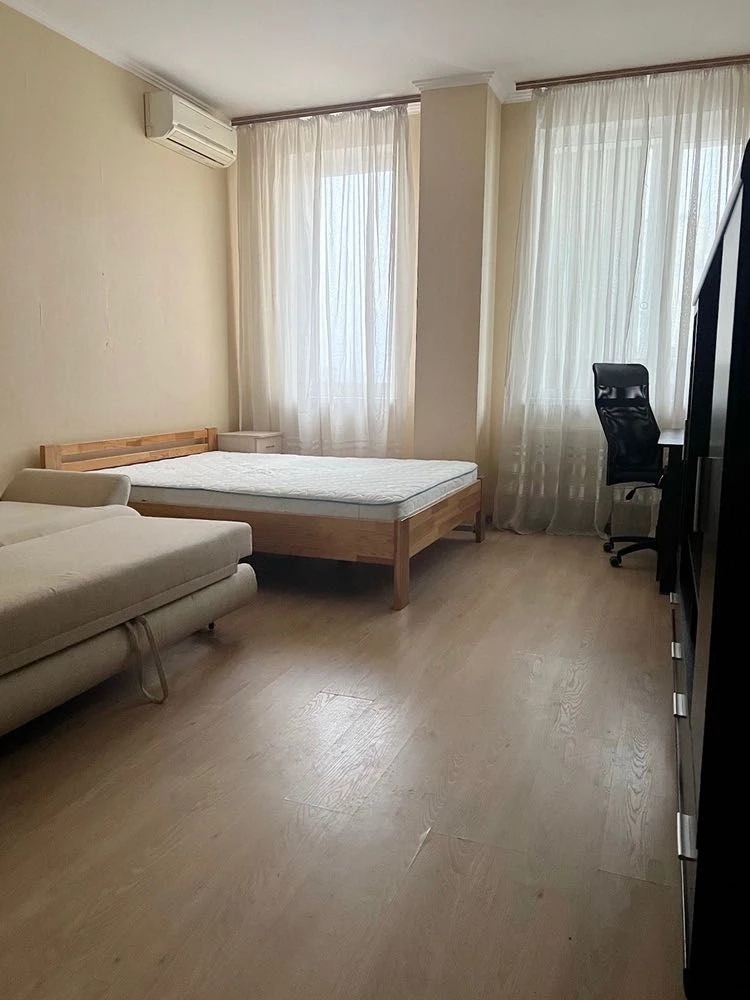В центре, с ремонтом, новый дом. shev-03