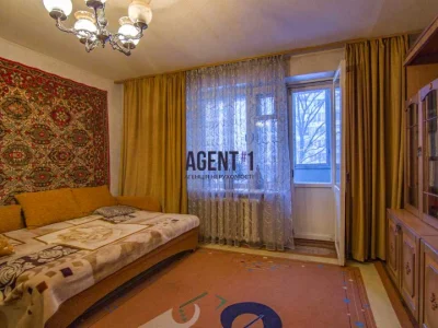 Apartment. Verkhovyna Street, Kyiv