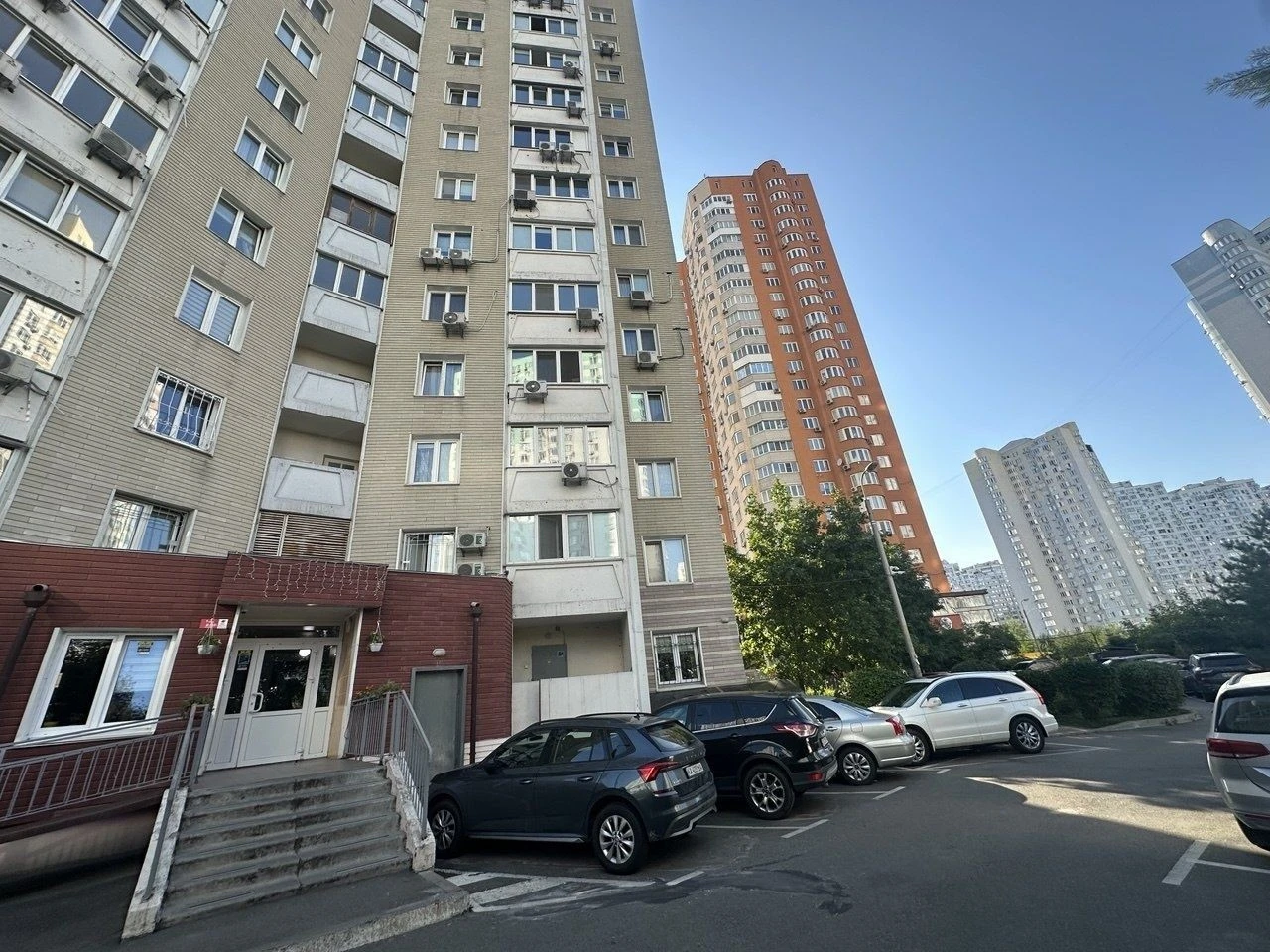 Здам 3-квартиру по вулиці Чавдар 4