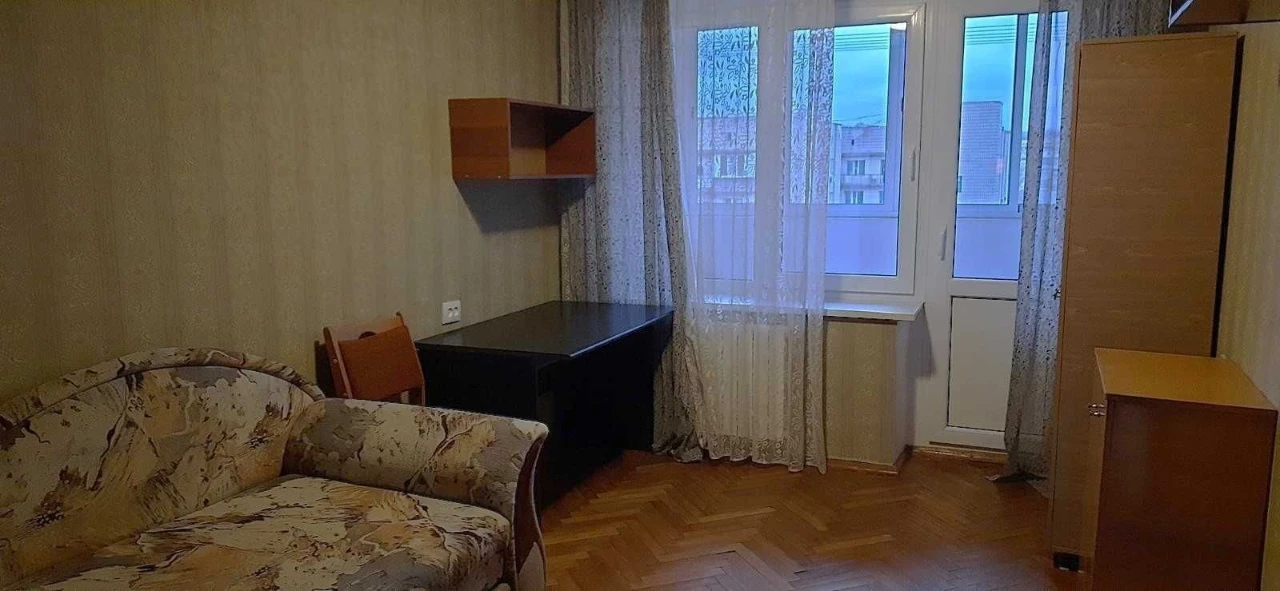 Довгострокова оренда! 3-кімнатна квартира, проспект Голосіївський, 15а
