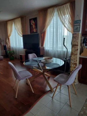 Rent long-term 2-room apartment Kyiv, Solomyskyi, Mykoly A