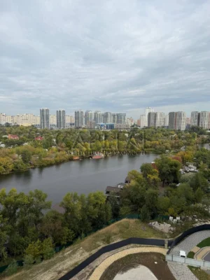 Найкраща ціна: Продаж 3-кімнатної квартири в ЖК "Зарічний", перша лінія