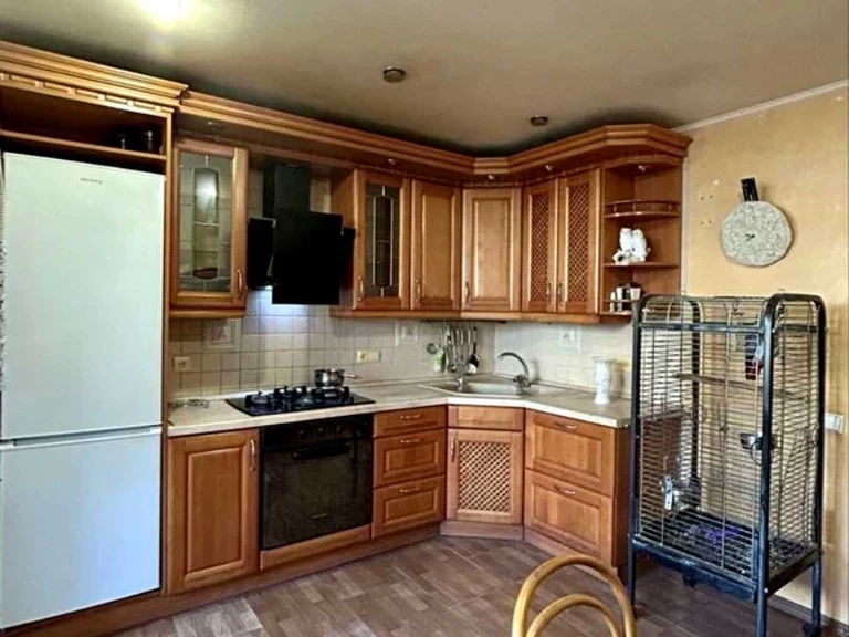 Apartment. Dnipro, Vasyl Tutyunnika st.