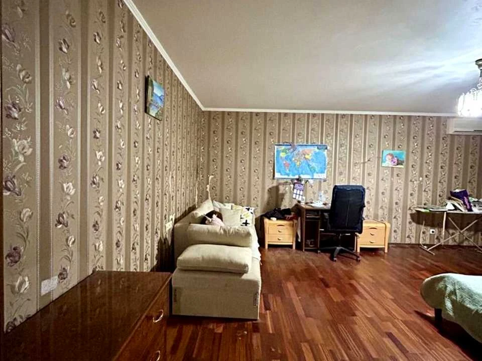 Apartment. Dnipro, Vasyl Tutyunnika st.