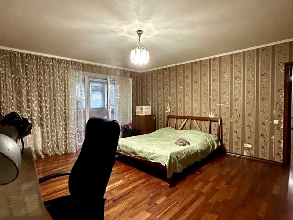 Apartment. Dnipro, Vasyl Tutyunnika st.
