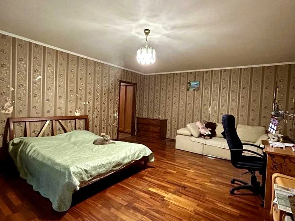 Apartment. Dnipro, Vasyl Tutyunnika st.