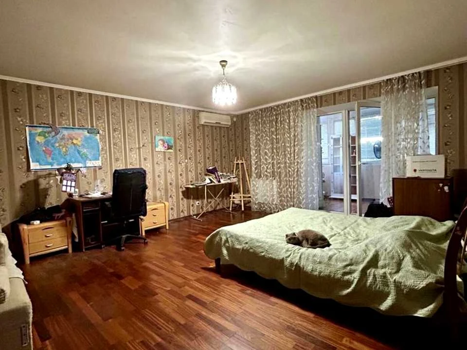 Apartment. Dnipro, Vasyl Tutyunnika st.