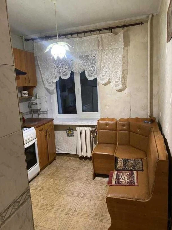 Продам 1 кімнатну квартиру поруч з метро Армійська