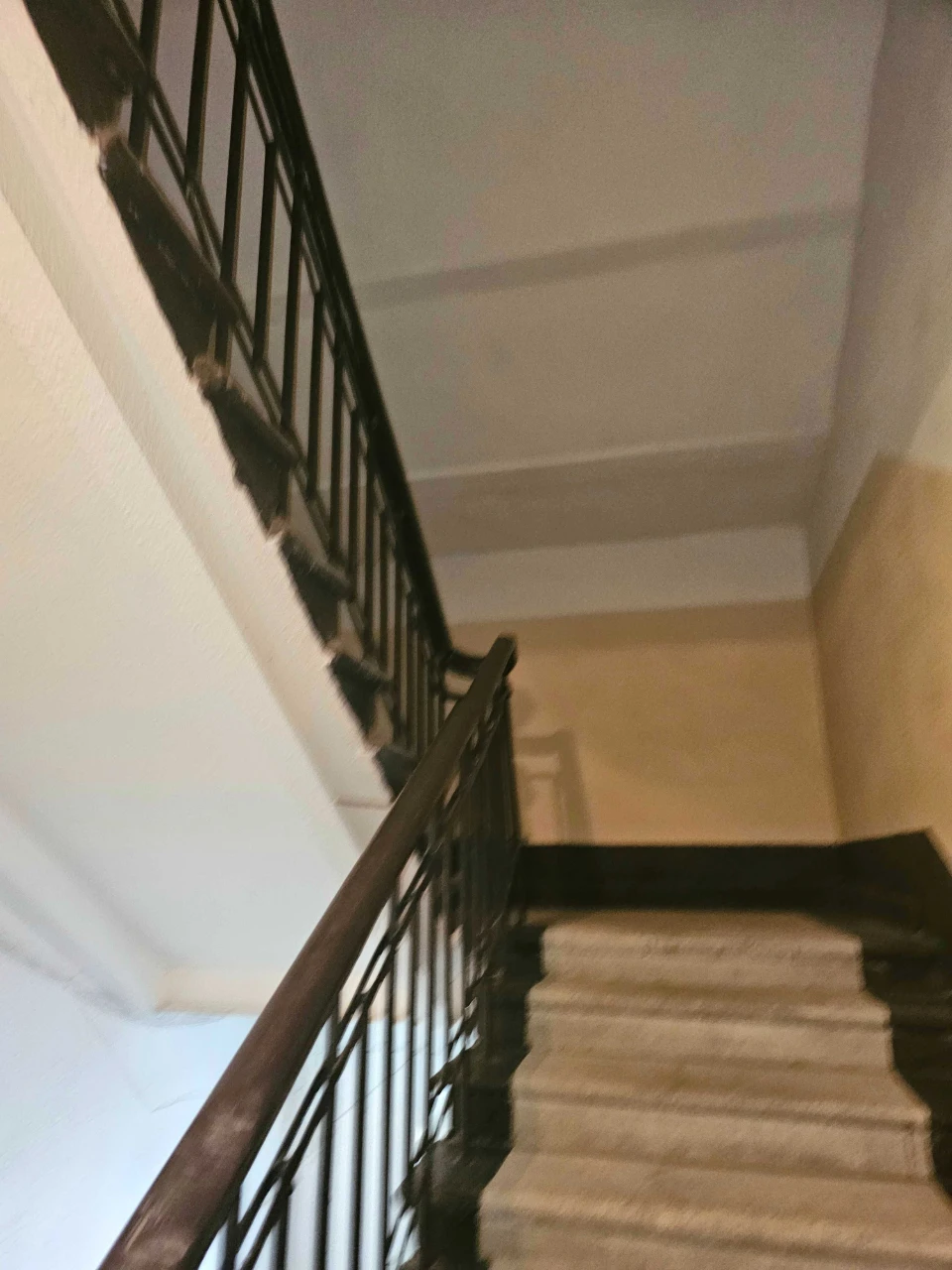 Продаж 2 к. квартири 5 хвилин метро Холодна Гора