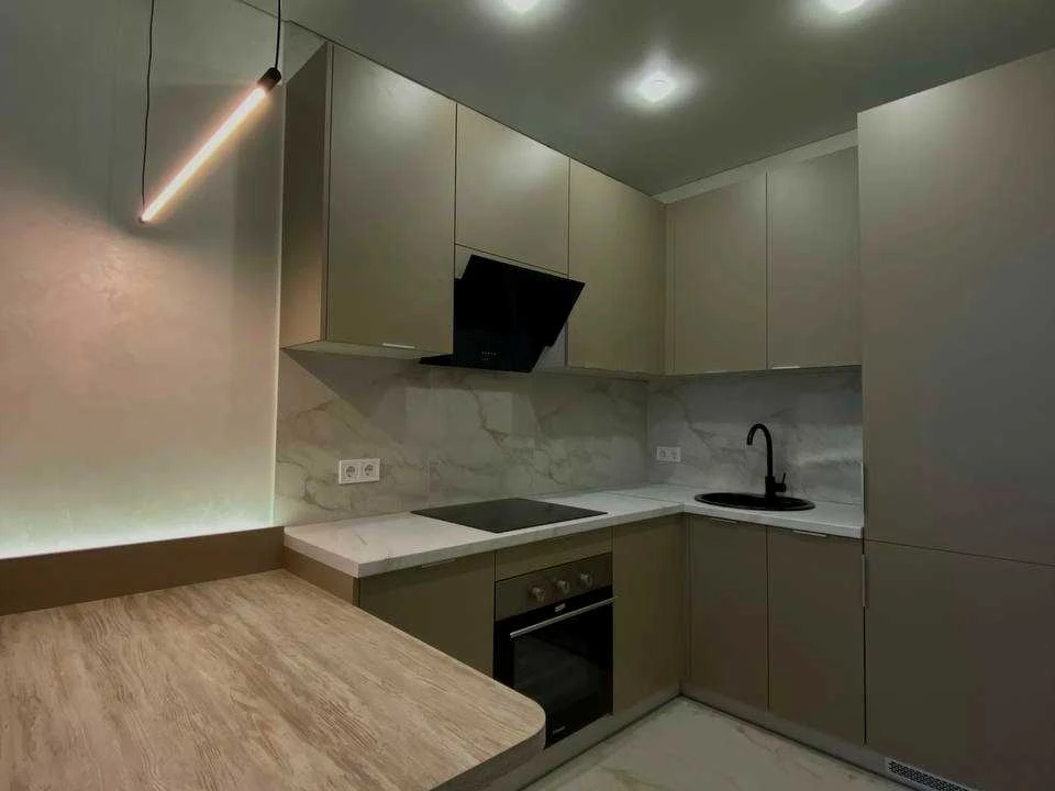 Apartment. Bortexhyna Street, Kharkiv