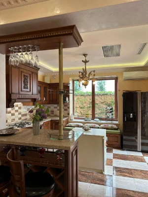 HOUSE in Sovignon. Detached house with pool, basement, and garden.
