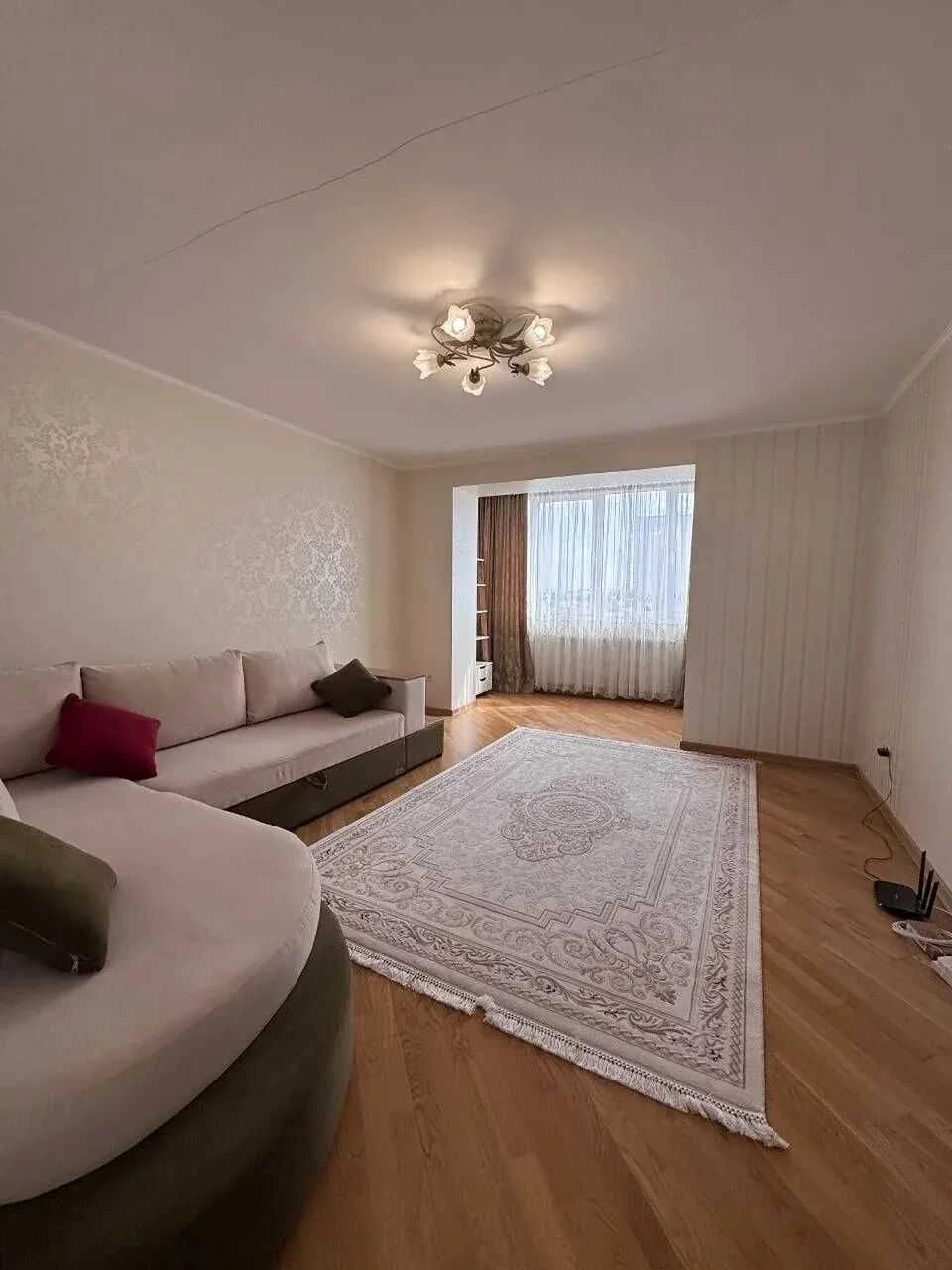 Продається затишна 2-кімнатна квартира з ремонтом, меблями т