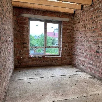 For Sale: Modern Townhouse with Private Courtyard!
