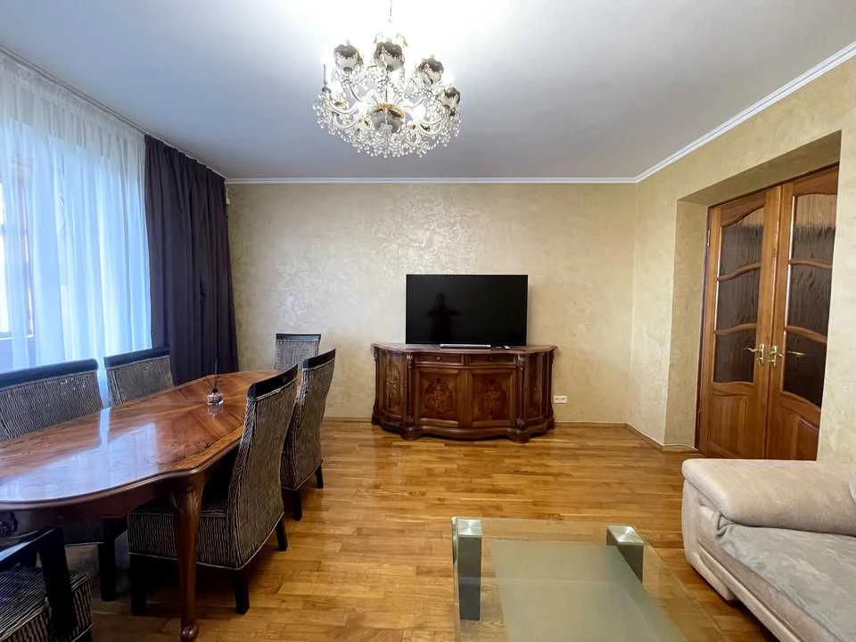 Apartment. Lesya Ukrainka Blvd, Kyiv