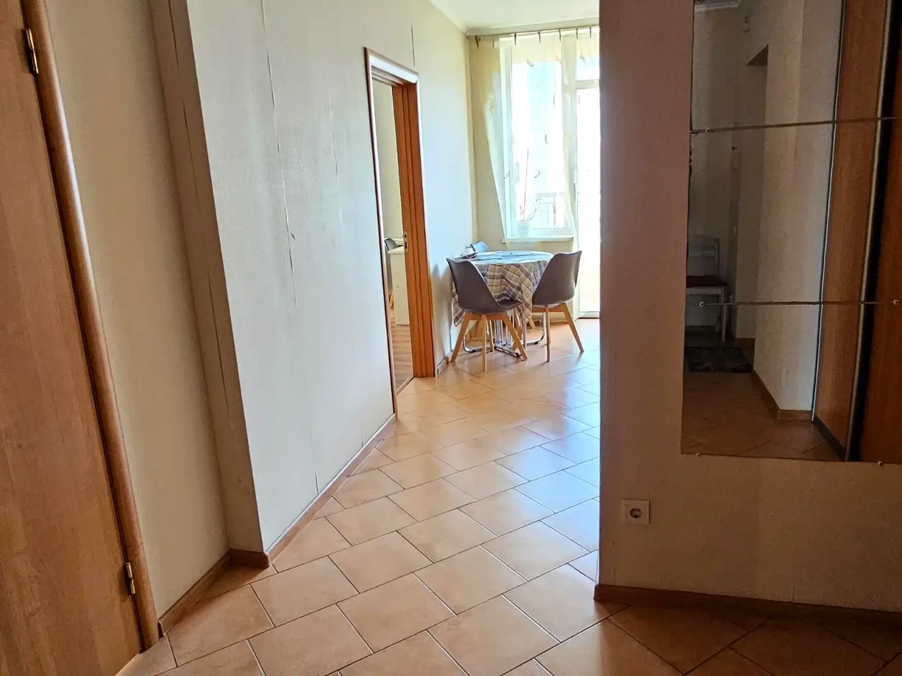 Оренда квартири 2-кімн. 62 м² 14/25 пов.