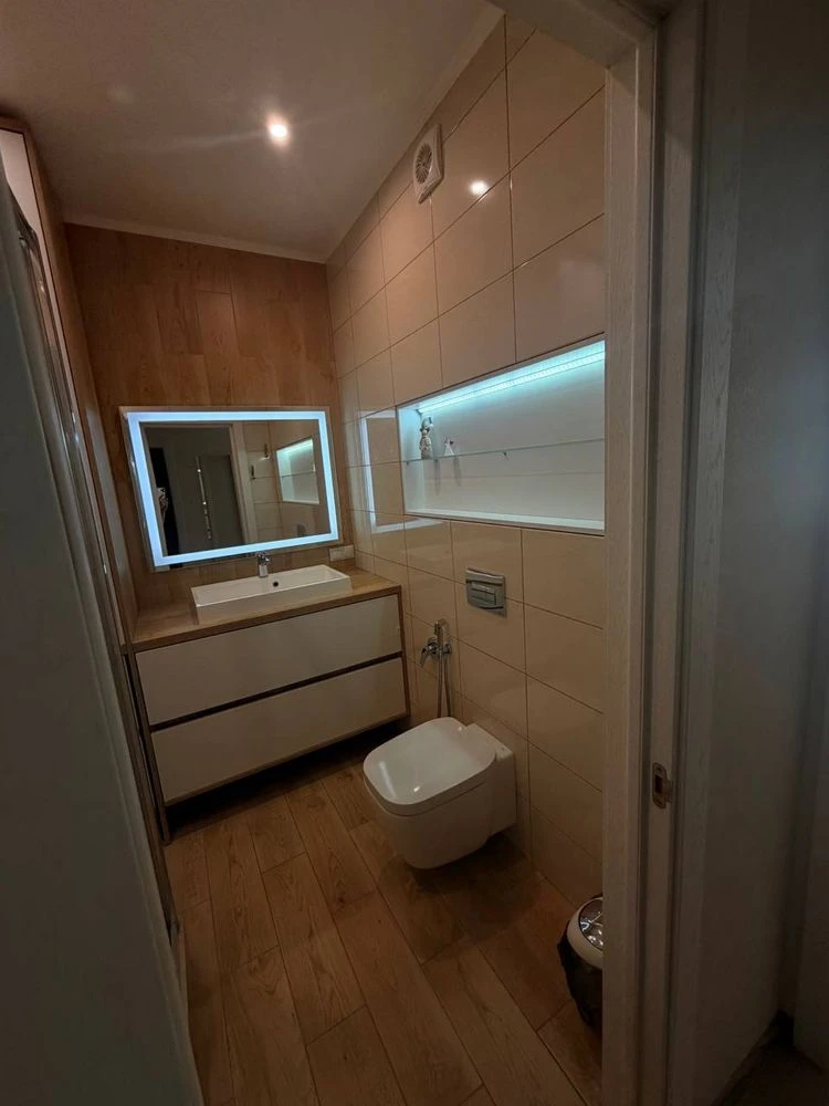 For Sale: Cozy 1-bedroom apartment in the Parkland residential complex on Yunatska Street