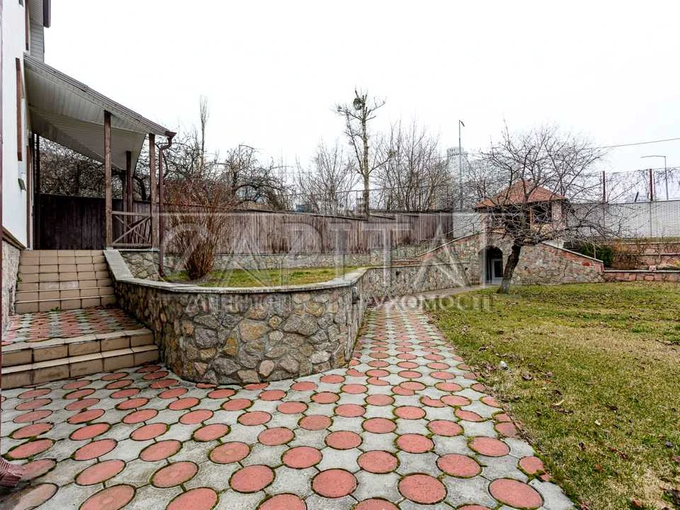 Будинок. Київ, Менделєєва вул.