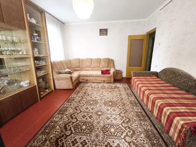 For sale, a nice 1-bedroom apartment, Zabotnogo / Dnipro
