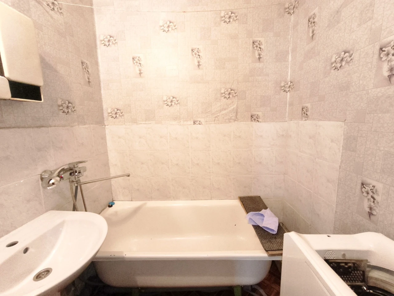 For sale, a nice 1-bedroom apartment, Zabotnogo / Dnipro