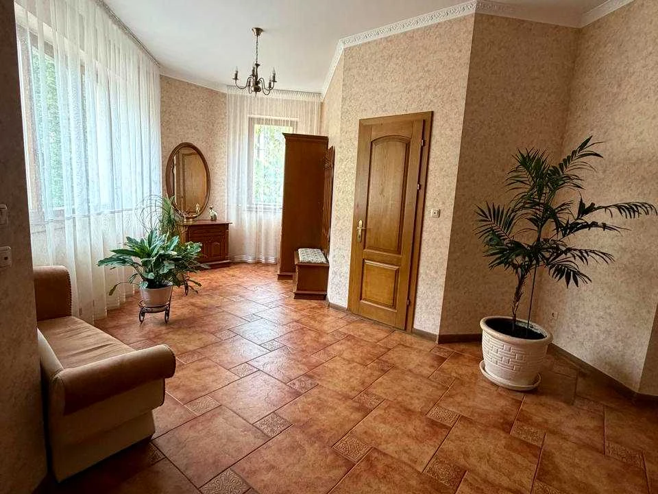 House. Uzhhorod, July Borshosh-Kumatського st.