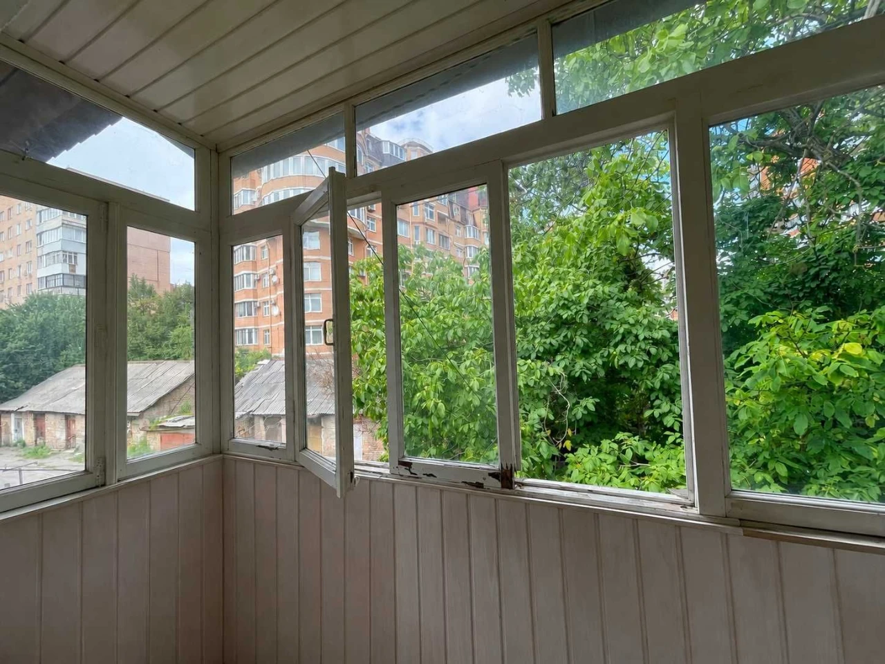 Продажа 2-комнатной квартиры в центре | ул. Степана Бандеры,