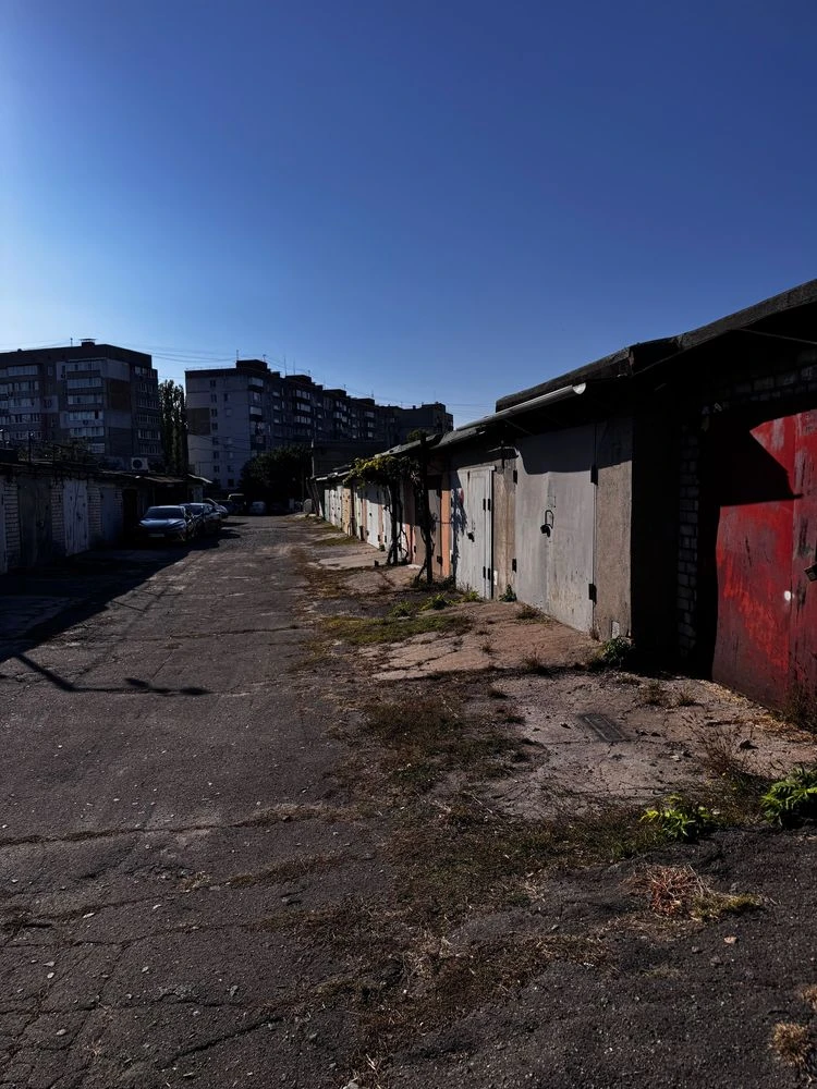 Гараж (Корабельний район) 24 м² с подвалом, кондиционером и