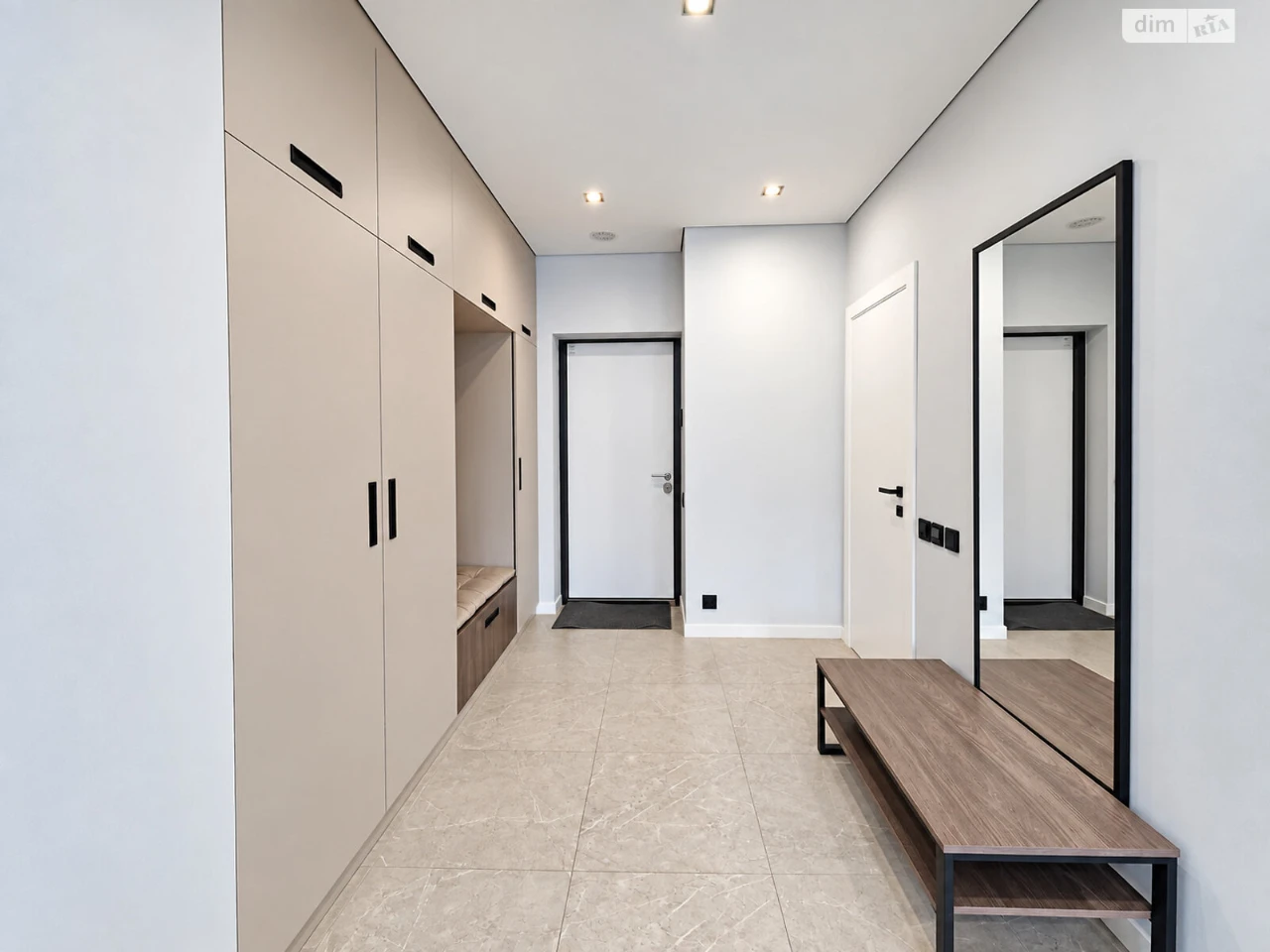 Long-Term Rental Apartment Solotarska Slobidka