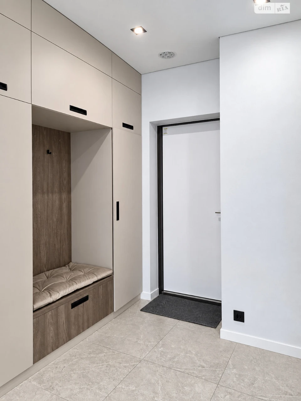 Long-Term Rental Apartment Solotarska Slobidka