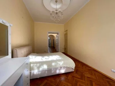 Apartment. Mykhailo Ustyanych Street, Львів
